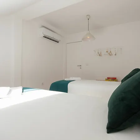 Santa Justa Apartments, Downtown Center